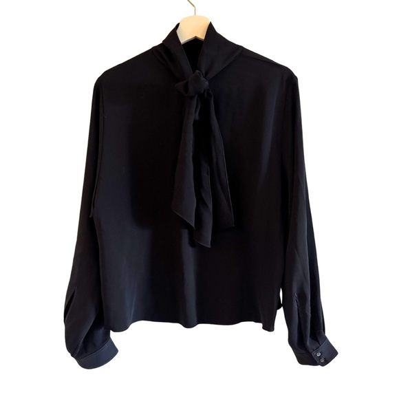 Aritzia Babaton Paul Blouse | Black | Size M - Picture 5 of 9